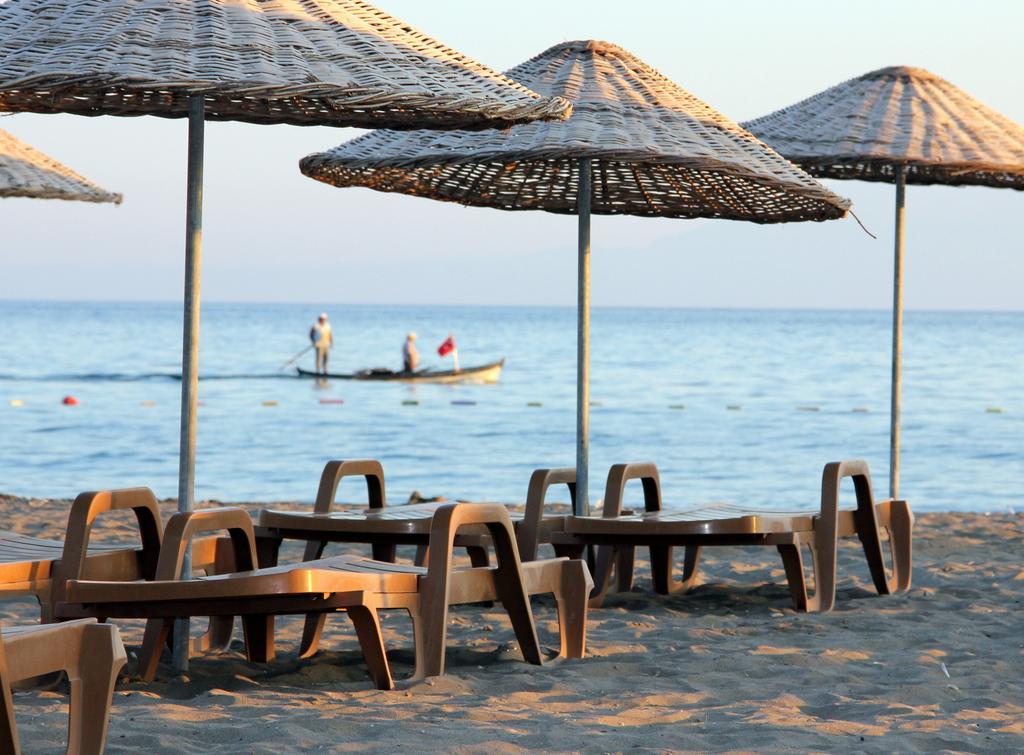 Gumuldur Mavi Deniz Hotel Luaran gambar